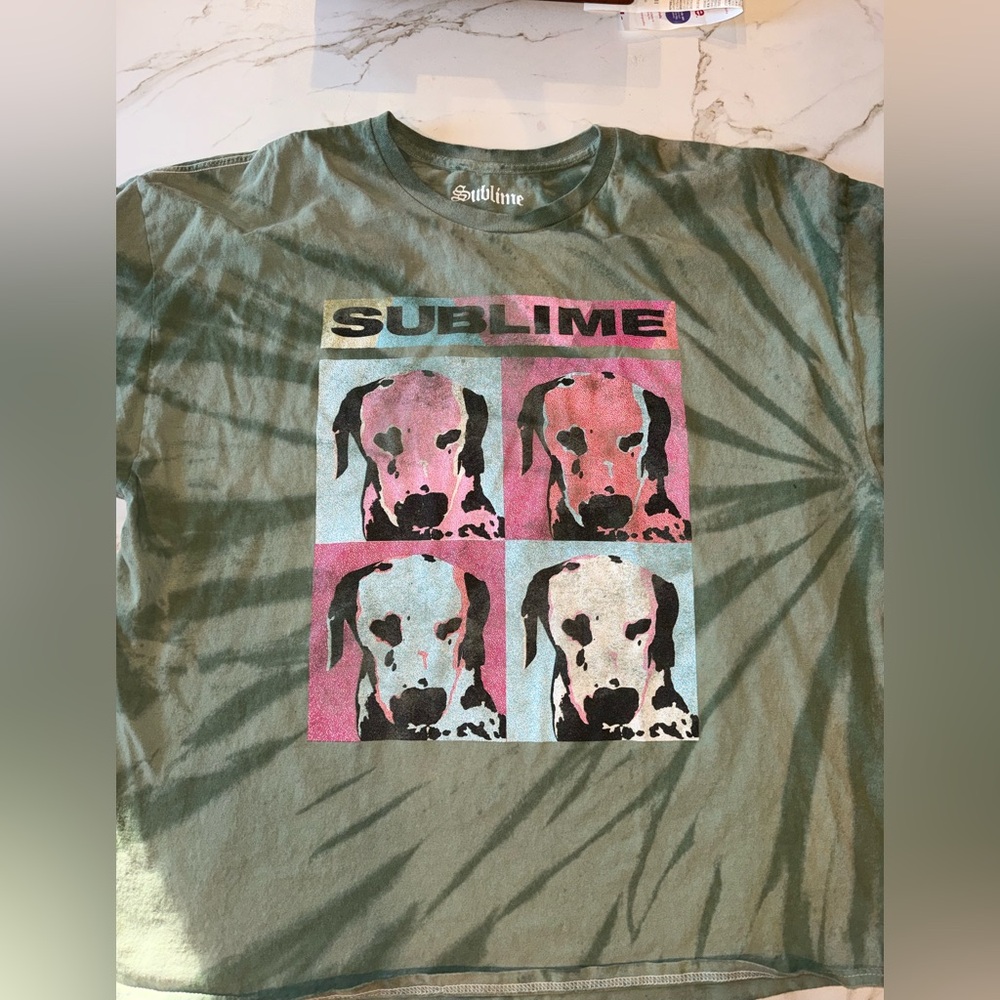 Men’s Olive Tie-Dye Graphic T-Shirt